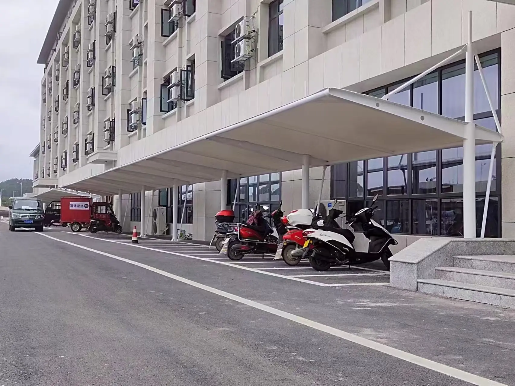 贵州贵定膜结构车棚采购避坑指南,本地源头工厂怎么选?
